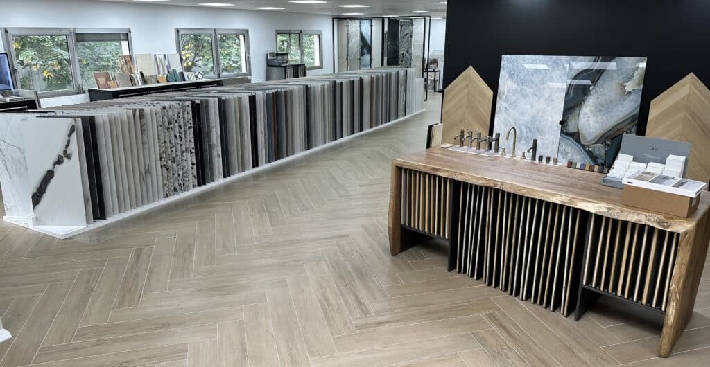 Photo prise dans le showroom de Villeneuve-la-Garenne de Maison du Revêtement