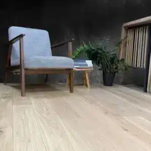 Massif Chêne HÉRITAGE MARFIL 16x160x400-2200 Verni Brossé Choix Ru A