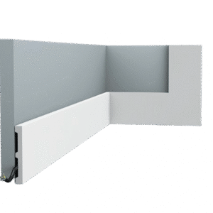 Plinthe SX163 L200 x H10,1 x l1,3 cm